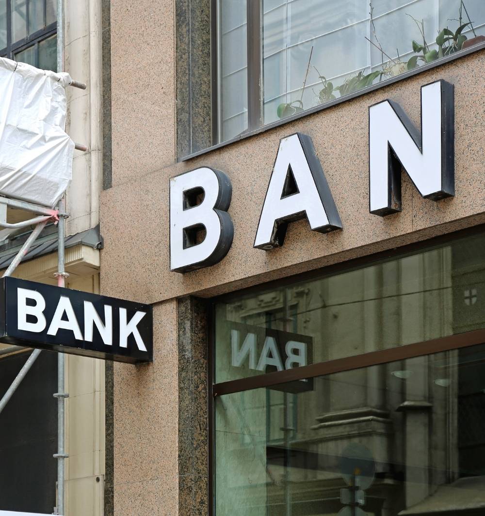A Cooperative Bank in Gujarat 1 A Cooperative Bank in Gujarat